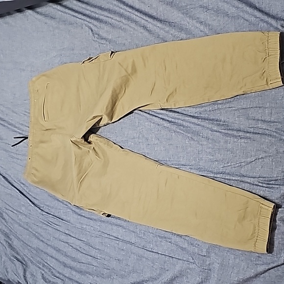 Hollister beige cargo pants - Picture 3 of 3